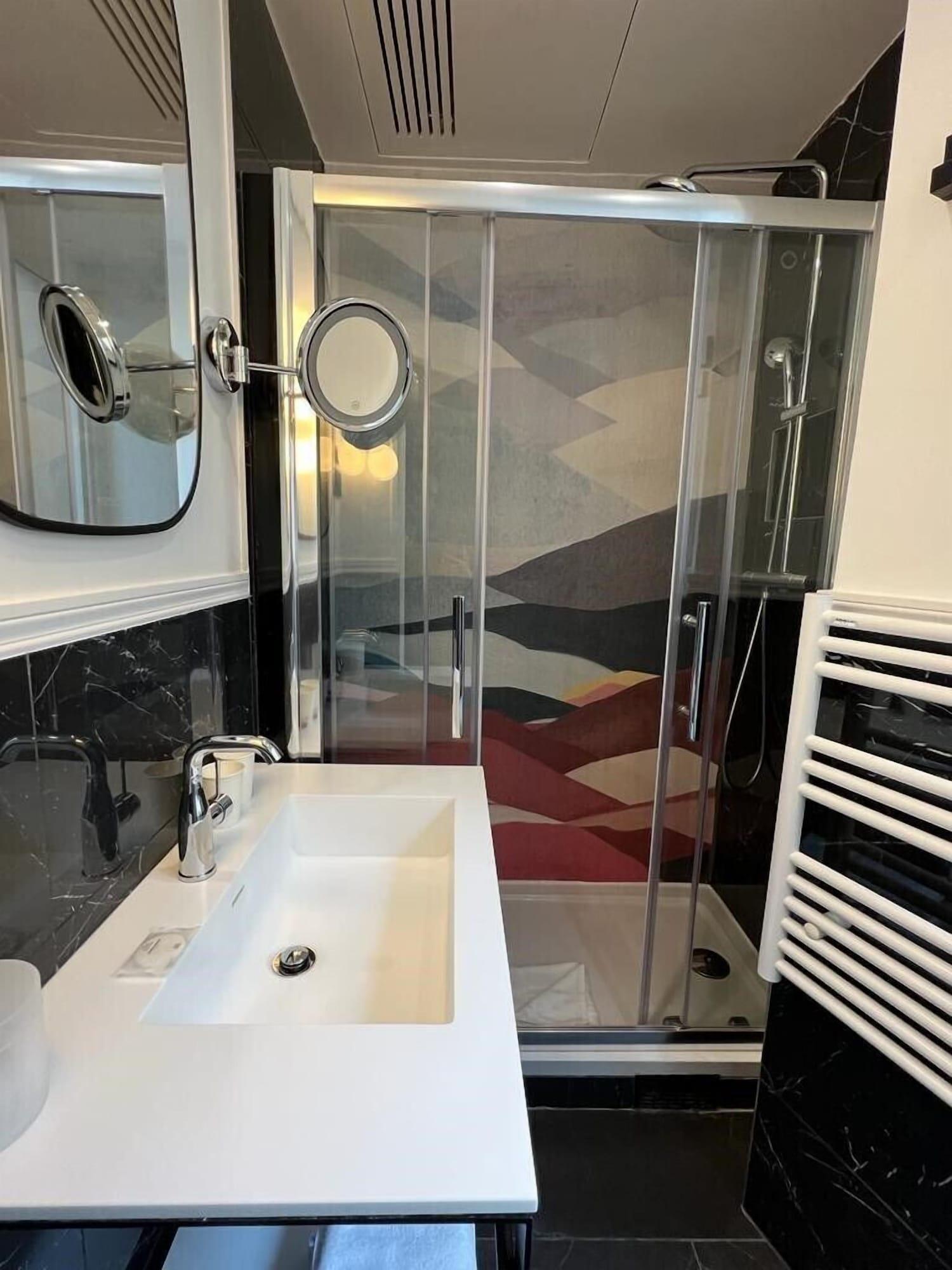 Elysa-luxembourg 3* Parigi
